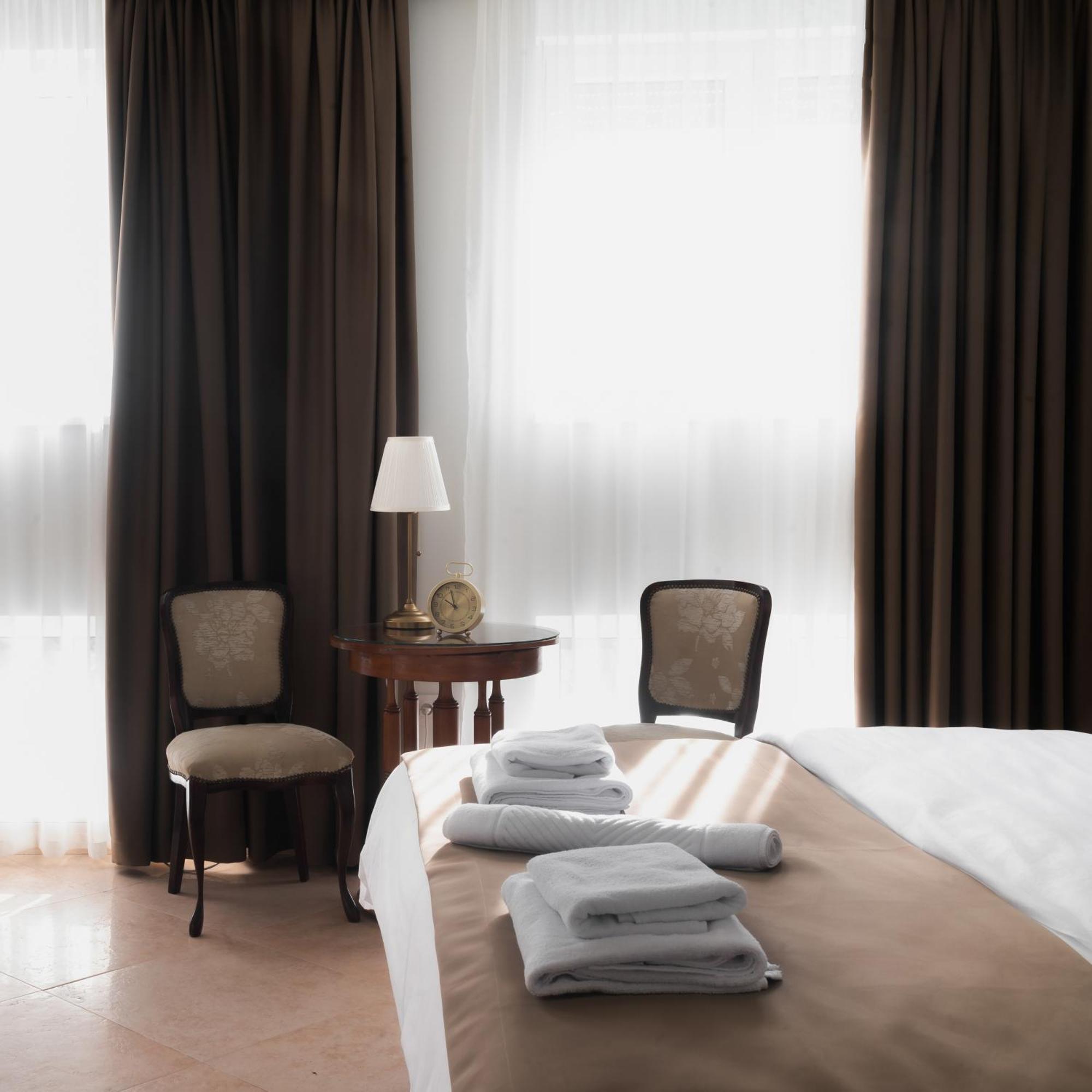 Hotel Jardin Belgrado Exterior foto